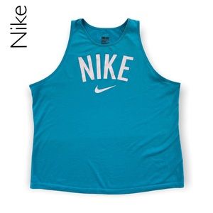 Nike Women’s Dri-FIT Graphic Tomboy Tank Top Blue White Size XL
